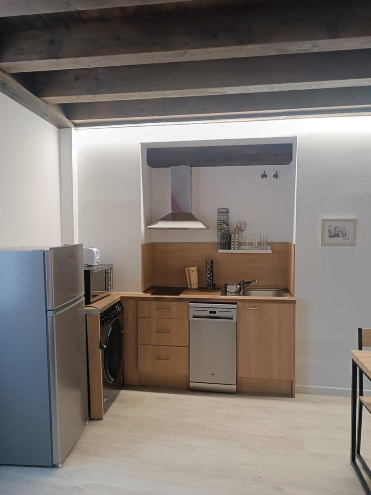 Apartamentos Turisticos Avila Puerta Del Puente 1-3 Exteriör bild