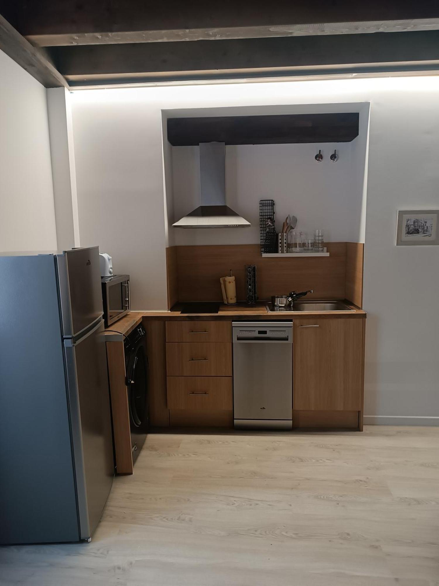 Apartamentos Turisticos Avila Puerta Del Puente 1-3 Exteriör bild
